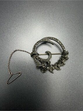 Antique Victorian Marcasites Brooch w/ safety clasp #343ub